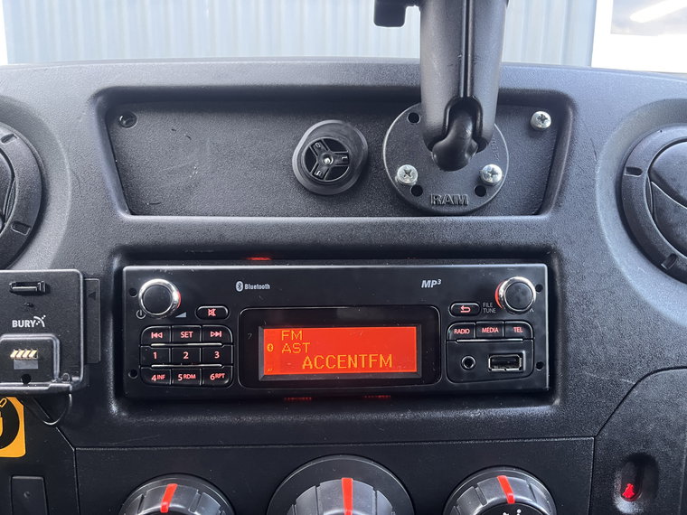 Vehicle Image 40