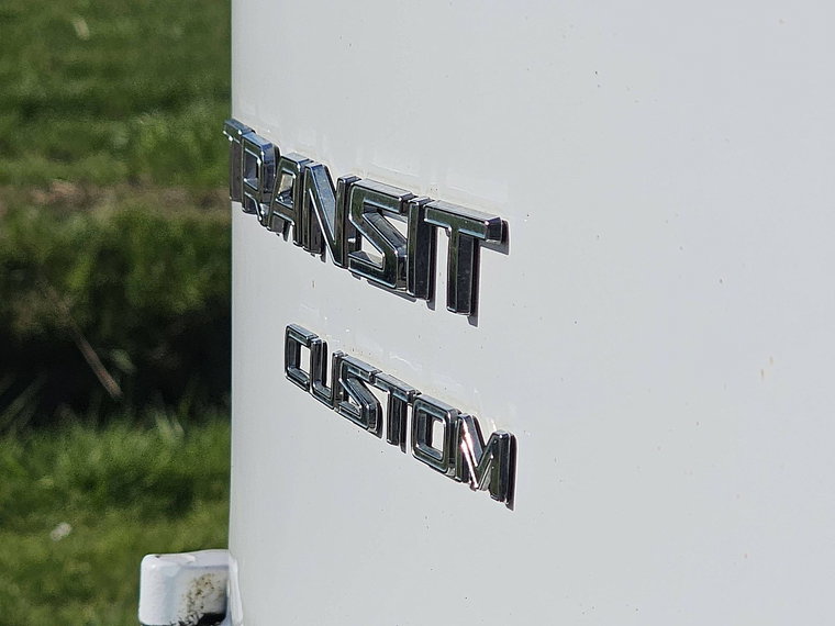 Vehicle Image 17