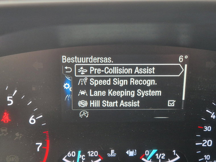 Vehicle Image 15
