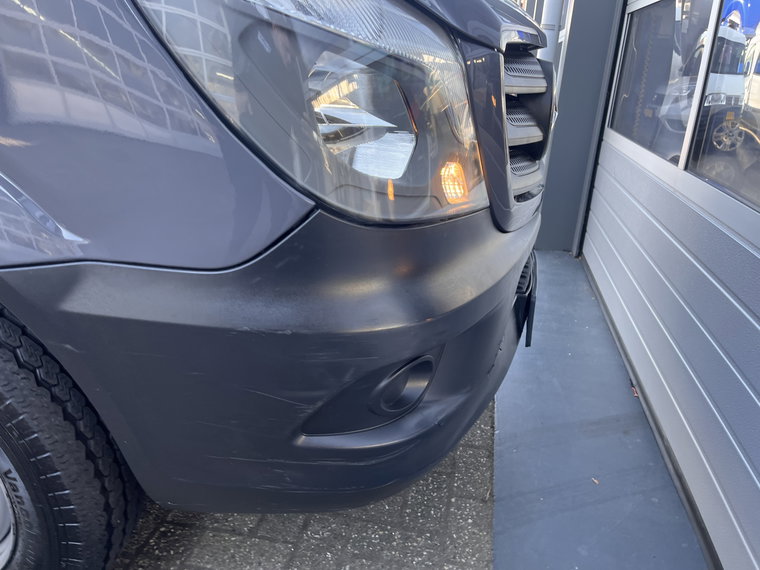 Vehicle Image 39