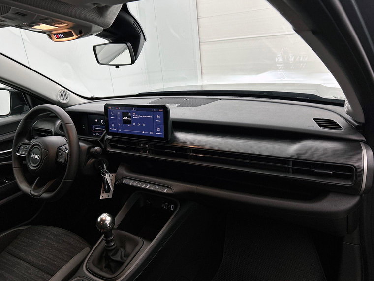 Vehicle Image 19