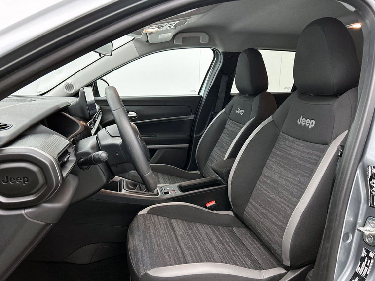 Vehicle Image 33