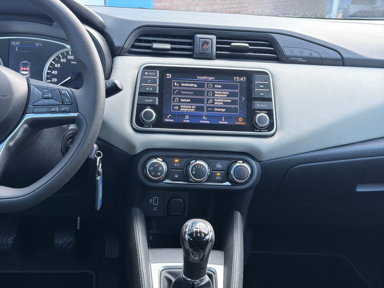 Vehicle Image 28