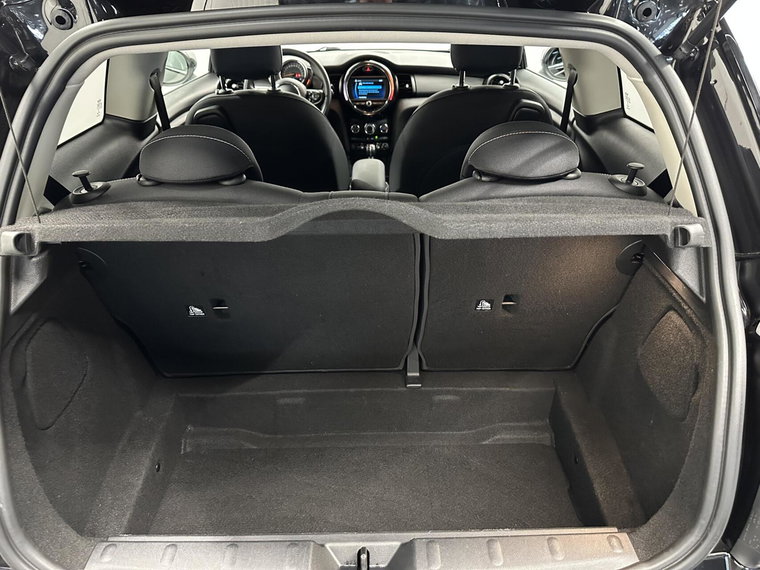Vehicle Image 40