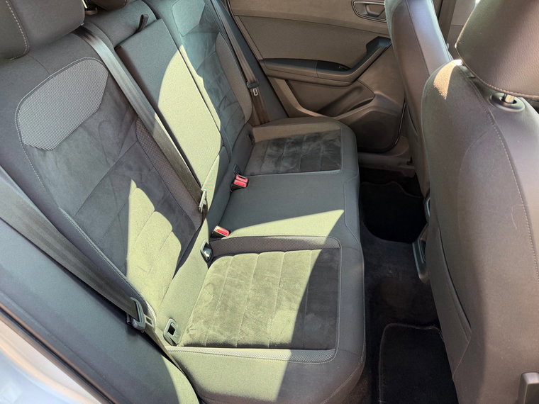 Vehicle Image 38