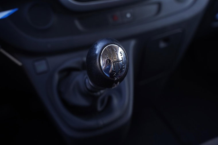 Vehicle Image 32