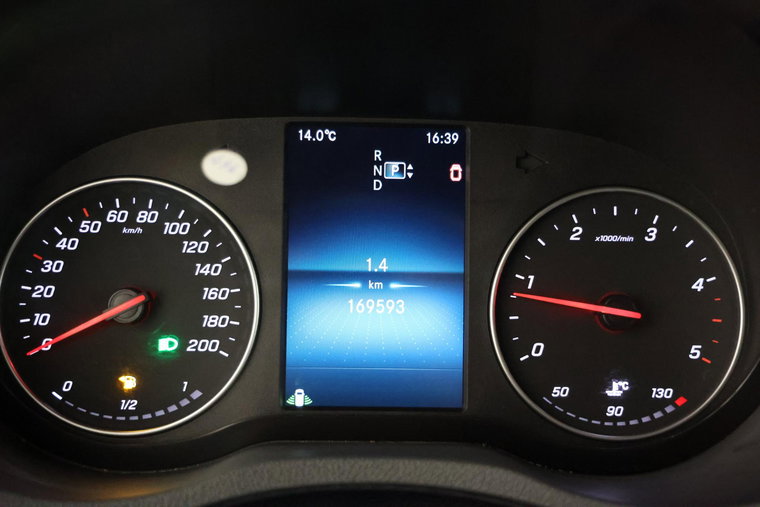 Vehicle Image 15