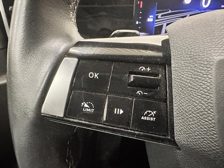 Vehicle Image 26
