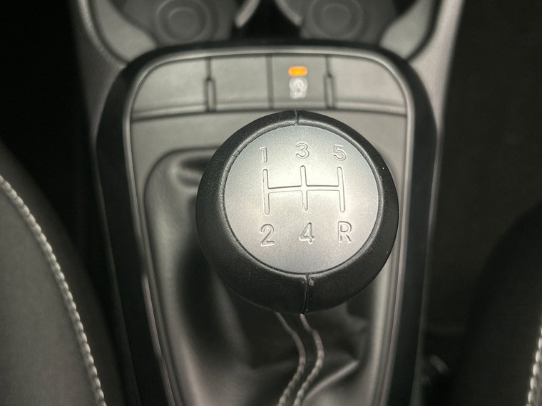 Vehicle Image 24