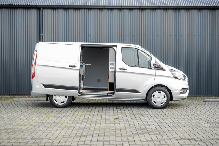 Vehicle Image 7