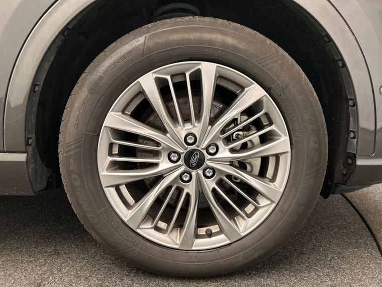 Vehicle Image 15
