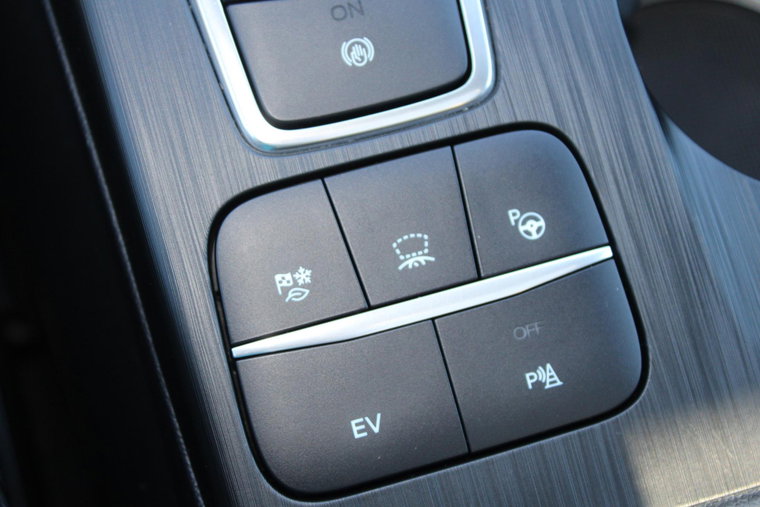 Vehicle Image 28