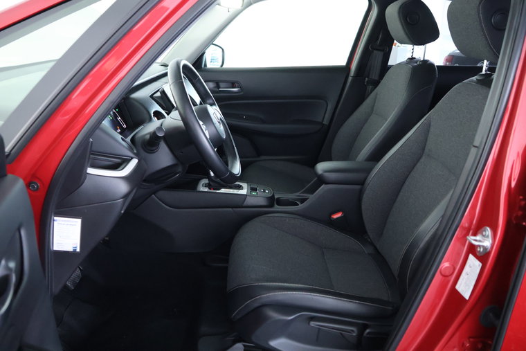 Vehicle Image 10