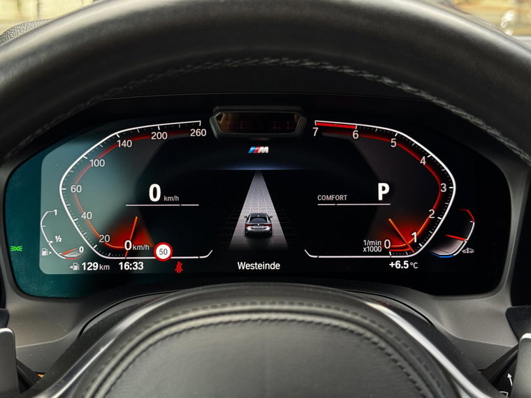Vehicle Image 38