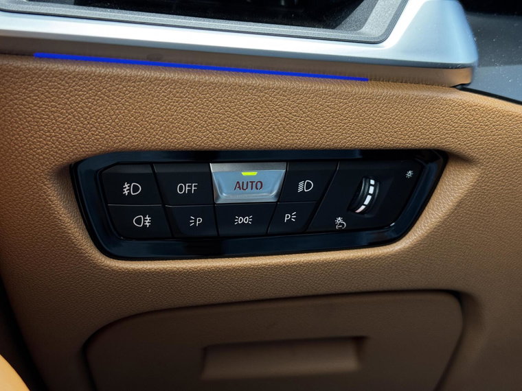 Vehicle Image 48