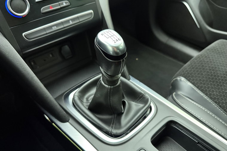 Vehicle Image 23