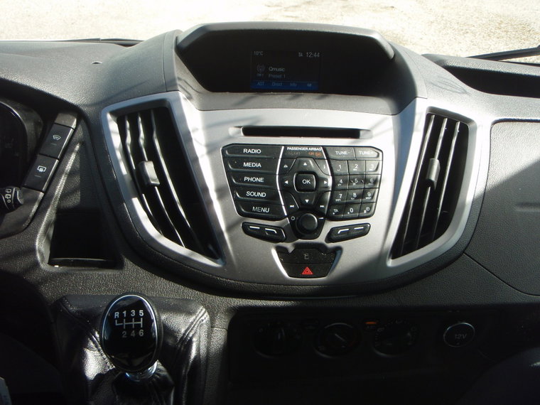 Vehicle Image 21