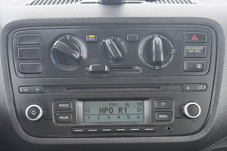 Vehicle Image 21