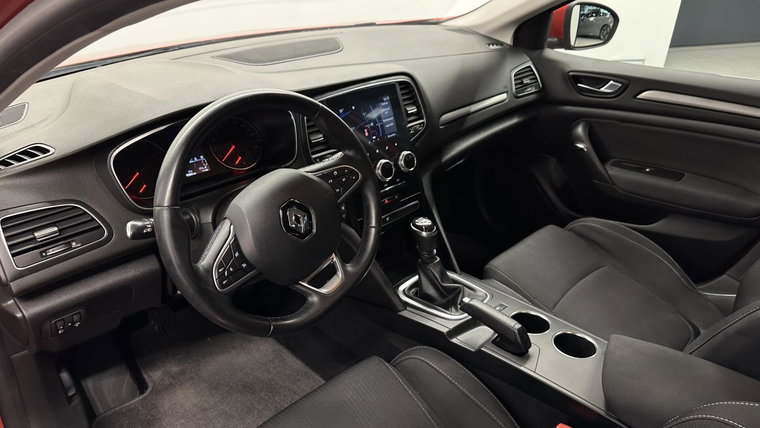 Vehicle Image 16