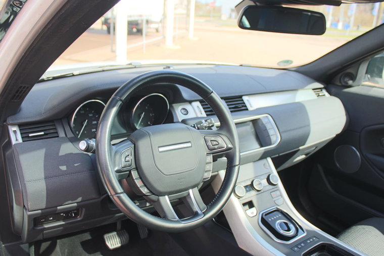 Vehicle Image 19