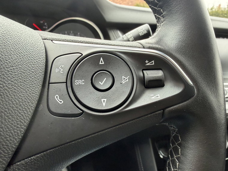 Vehicle Image 33