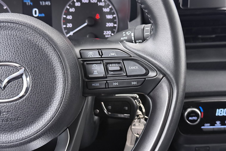 Vehicle Image 18