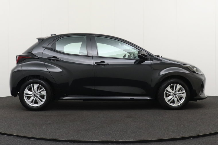 Vehicle Image 6