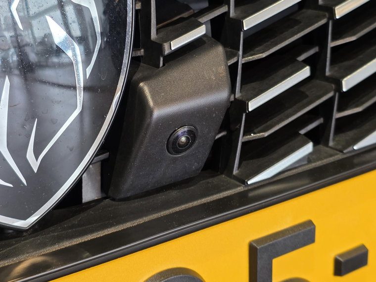Vehicle Image 11