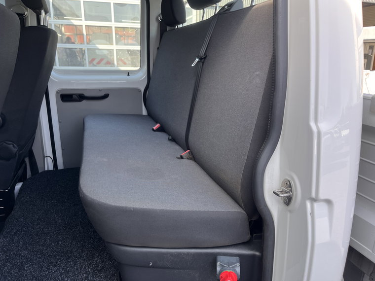 Vehicle Image 36