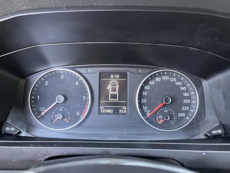 Vehicle Image 38