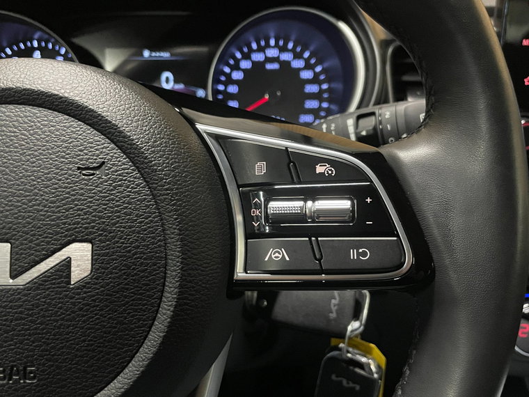 Vehicle Image 36