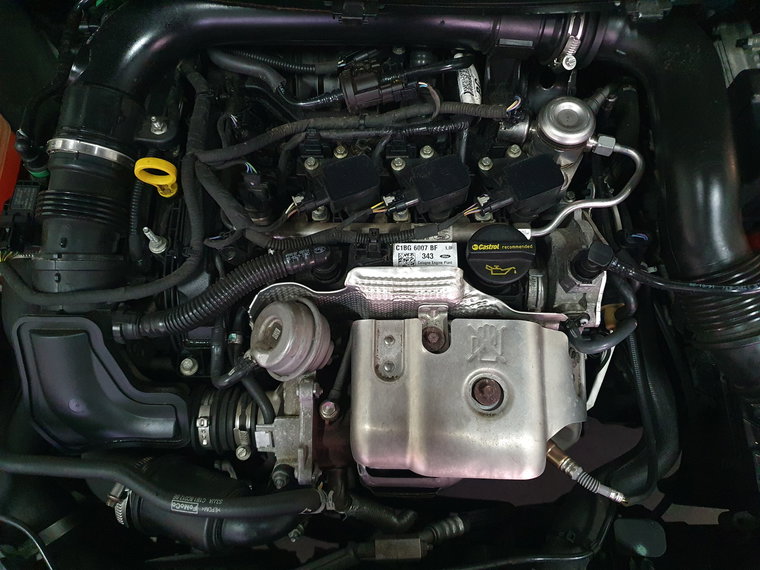 Vehicle Image 12