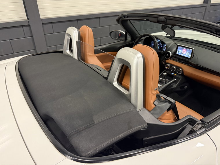 Vehicle Image 28