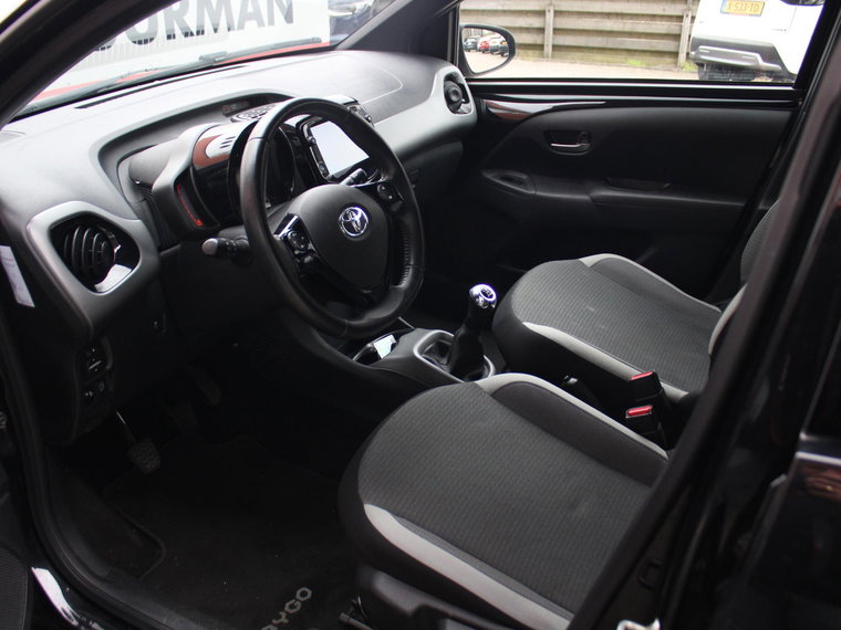 Vehicle Image 13