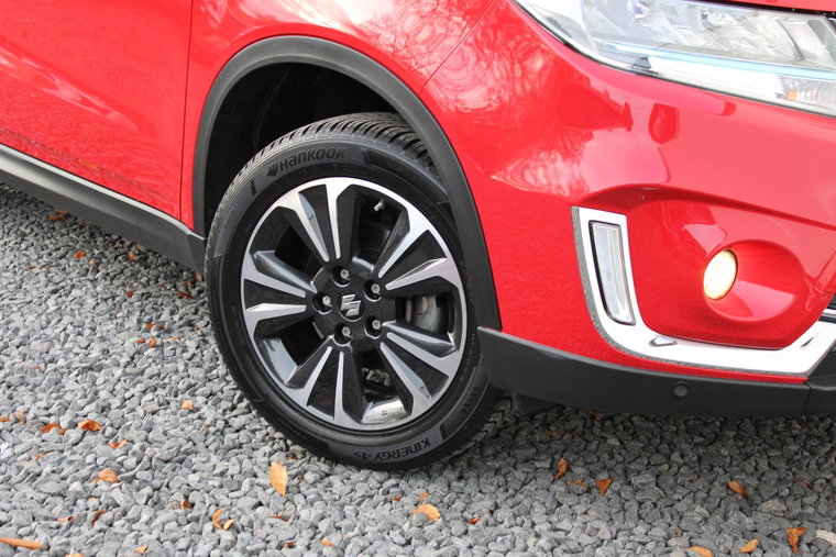 Vehicle Image 8