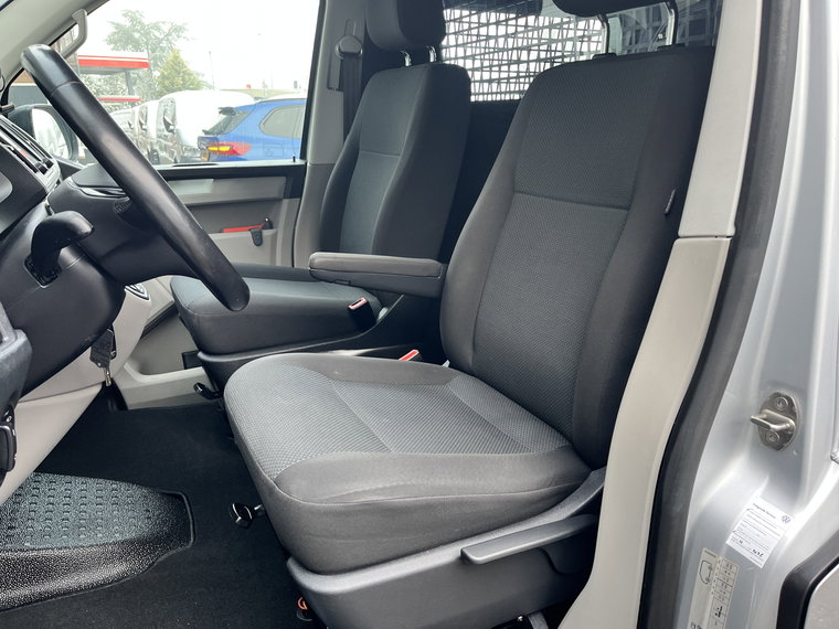 Vehicle Image 28