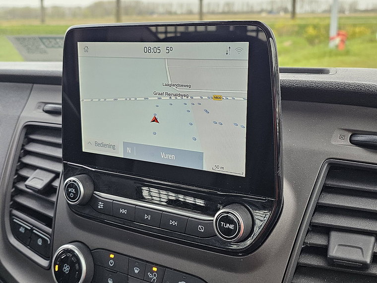 Vehicle Image 11