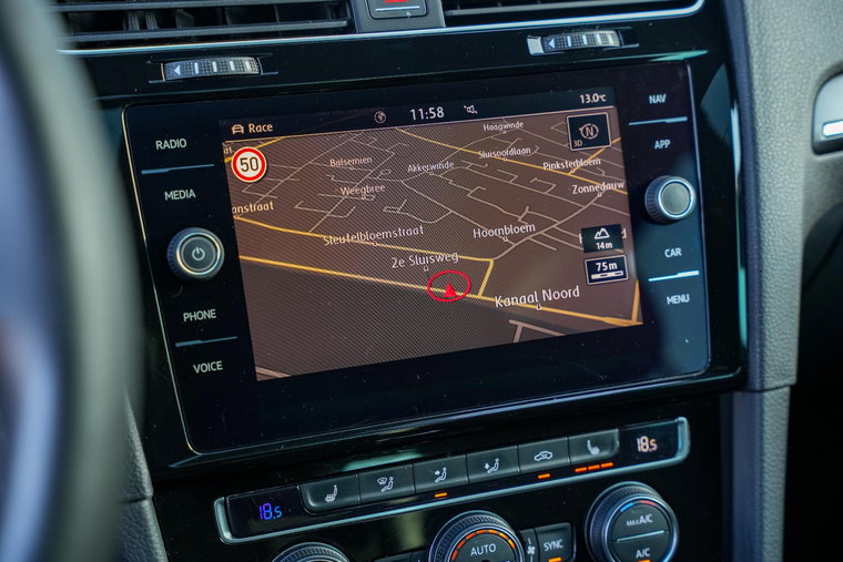 Vehicle Image 18