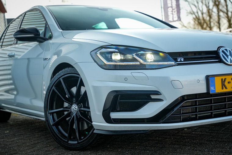 Vehicle Image 35