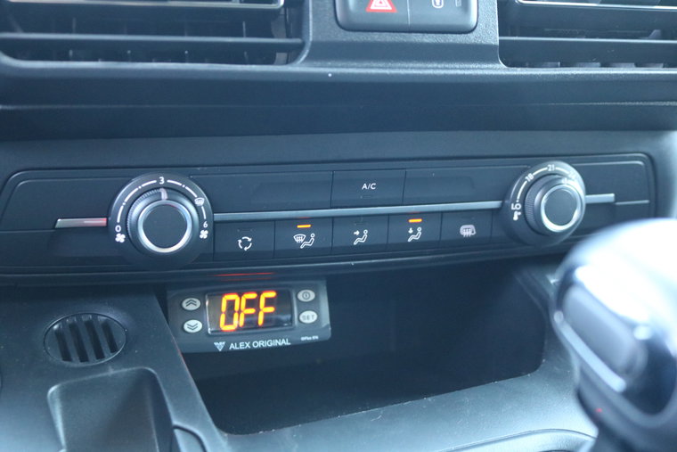 Vehicle Image 29