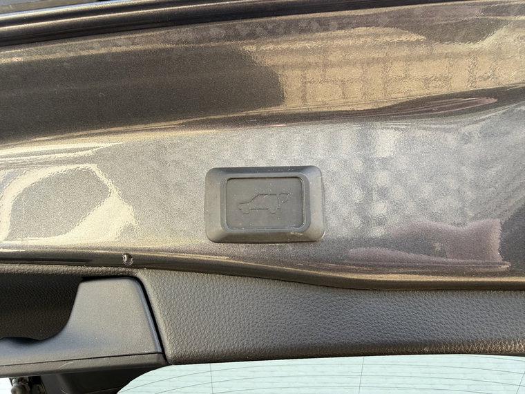 Vehicle Image 29