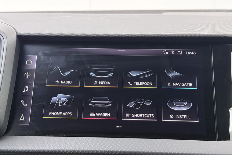 Vehicle Image 21