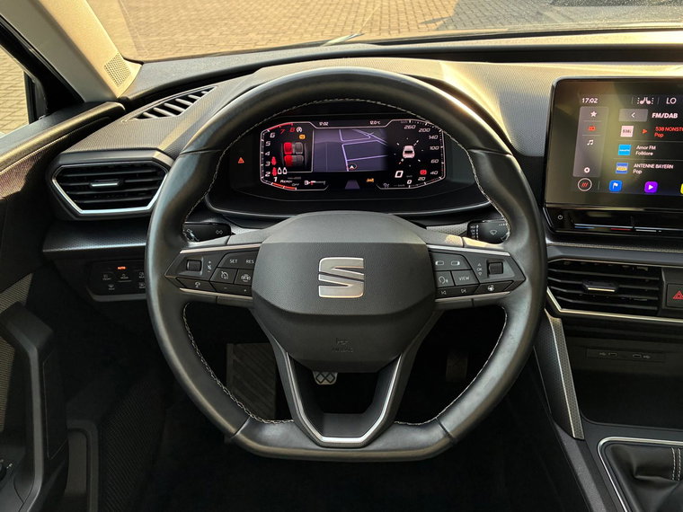 Vehicle Image 17