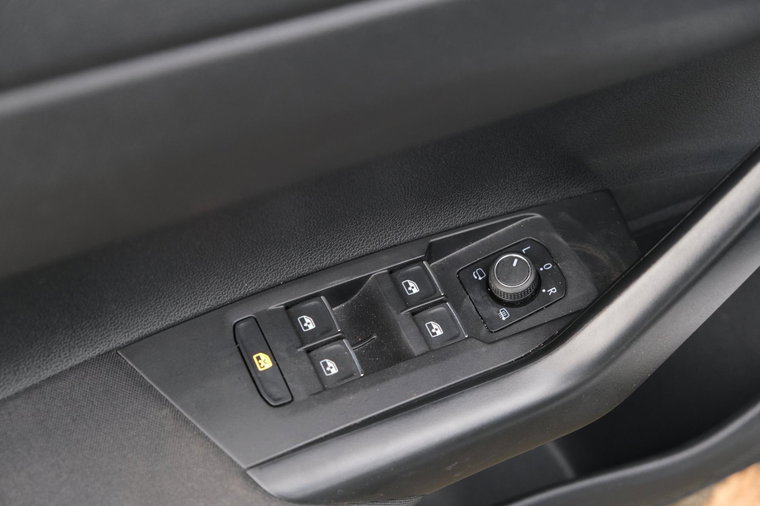 Vehicle Image 27
