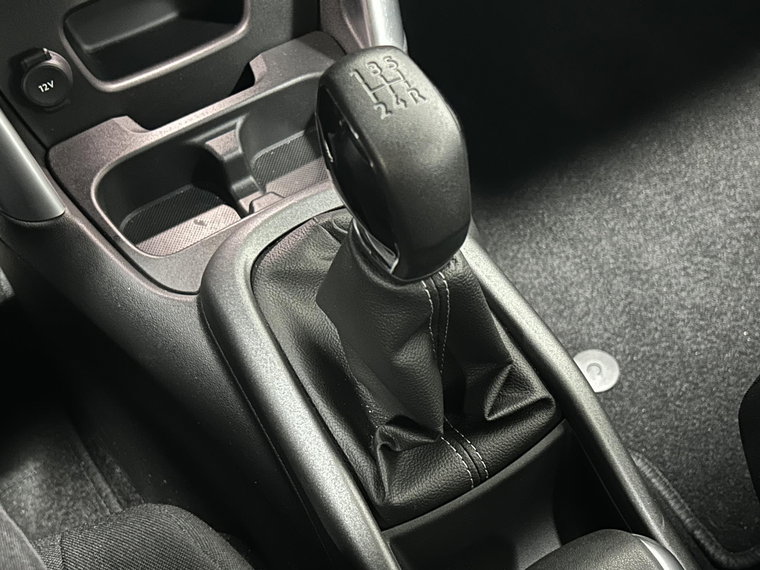 Vehicle Image 38