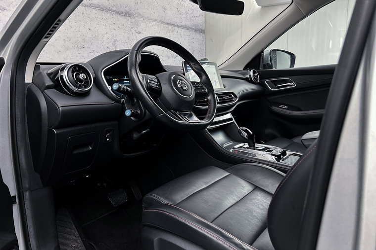 Vehicle Image 21