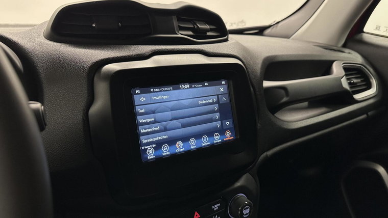 Vehicle Image 40