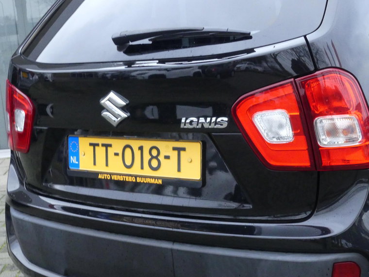 Vehicle Image 25