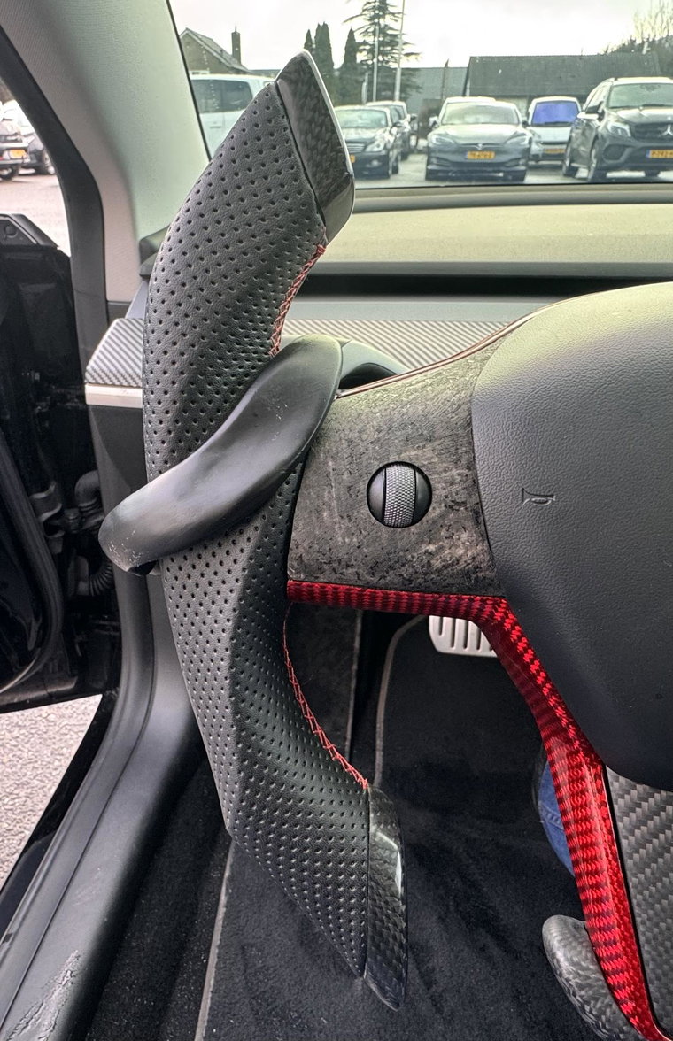 Vehicle Image 18