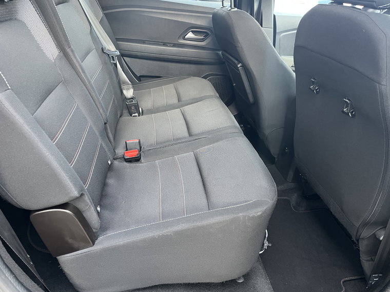 Vehicle Image 20
